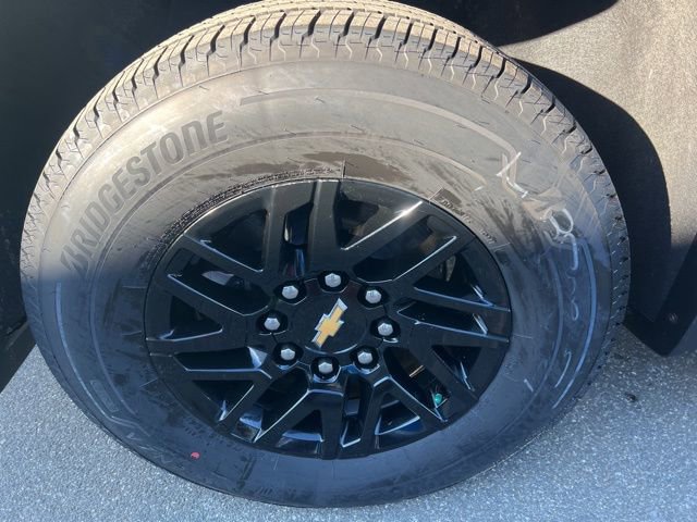 Used 2025 Chevrolet Silverado EV LT image 12