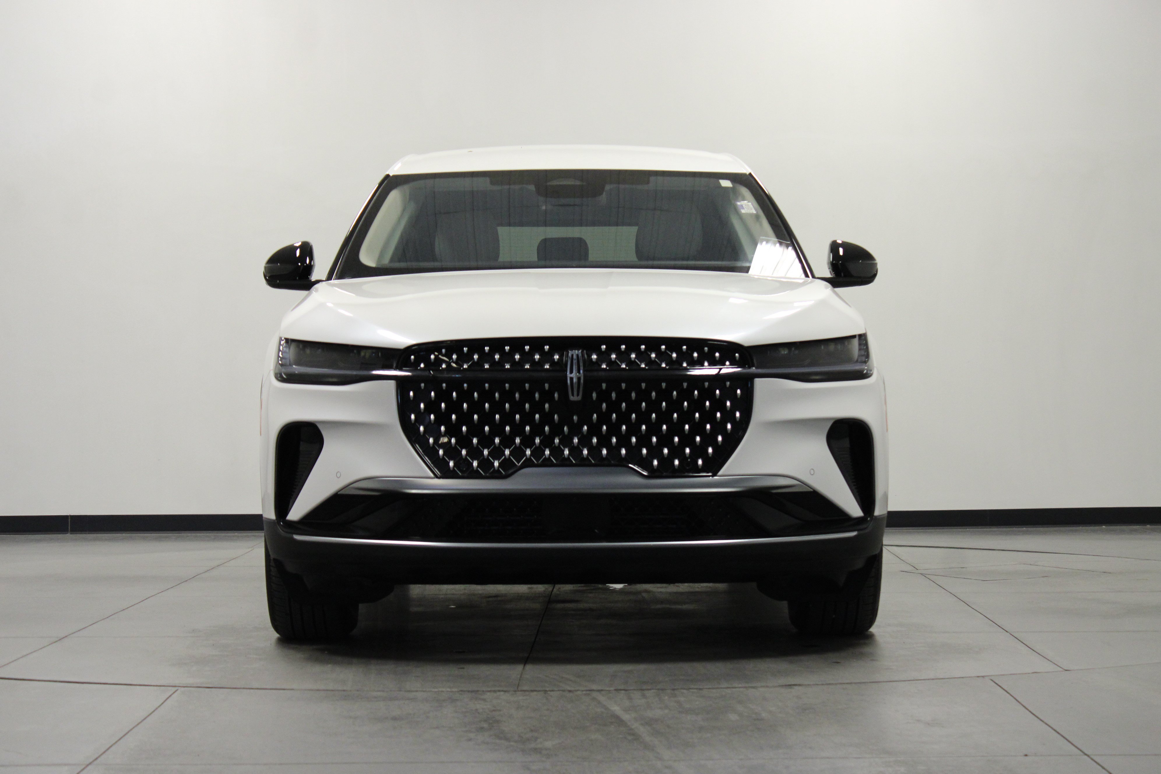 Used 2026 Lincoln Nautilus Premier AWD/4WD image 9