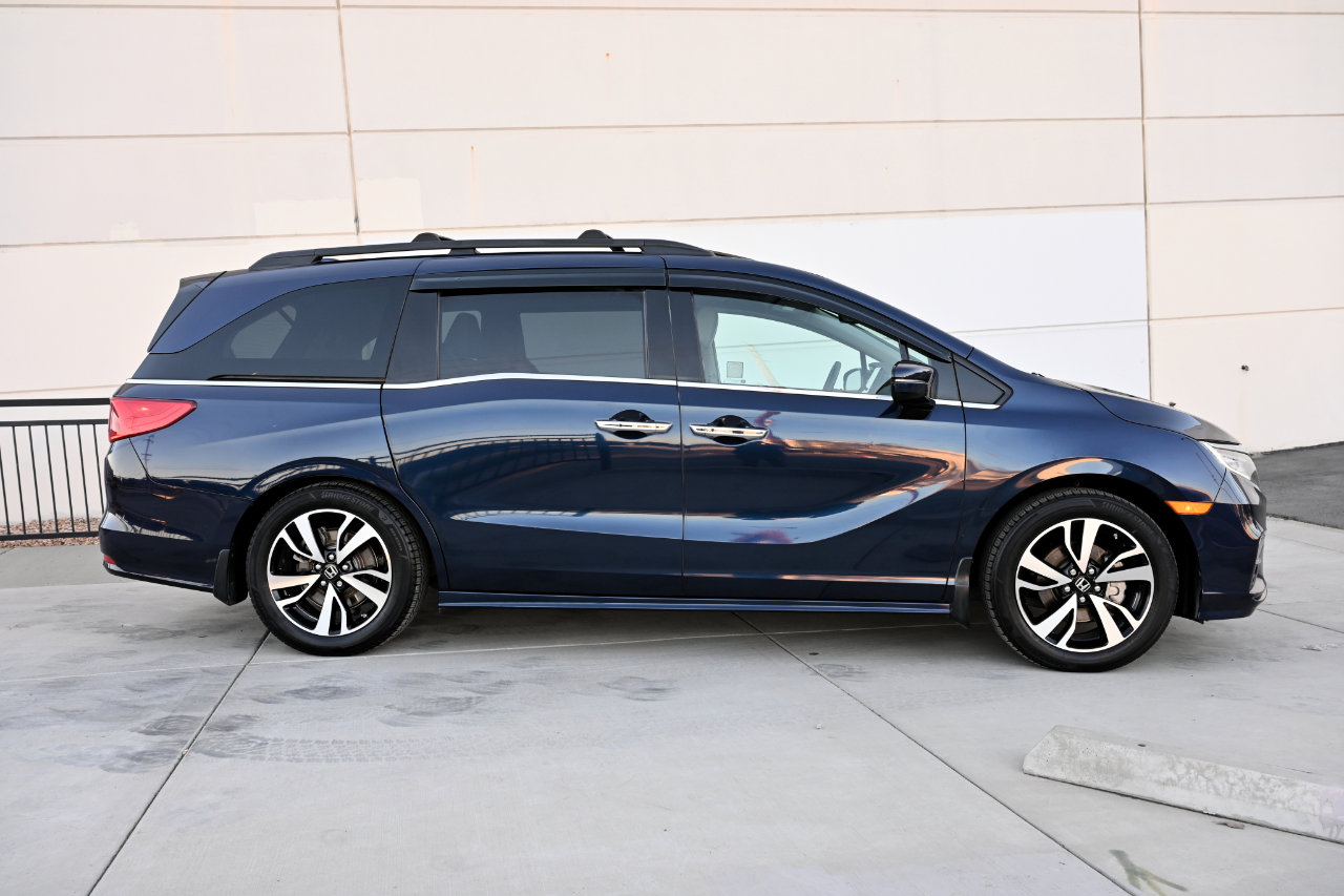 Used 2018 Honda Odyssey Elite image 8