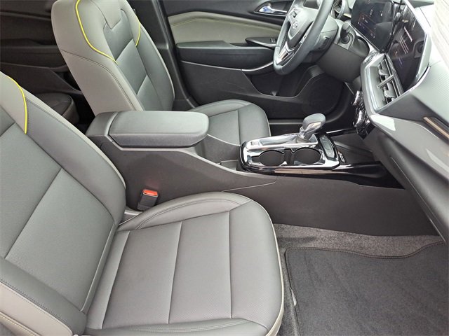 Used 2024 Chevrolet Trax ACTIV w/ Sunroof Package image 25