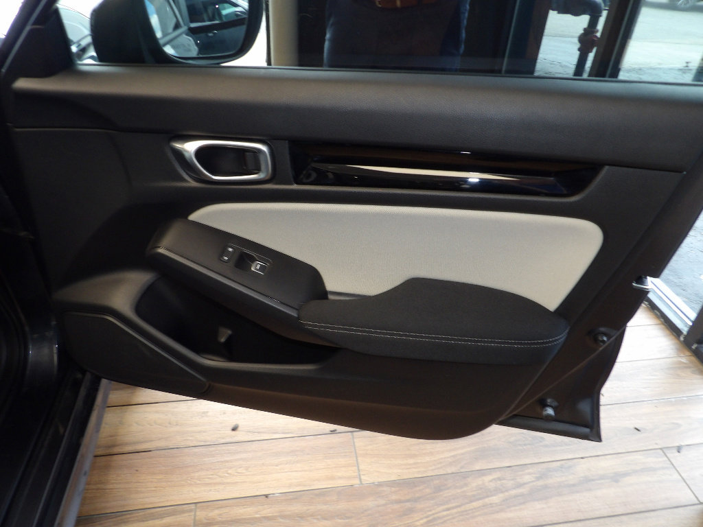 Used 2022 Honda Civic EX image 12