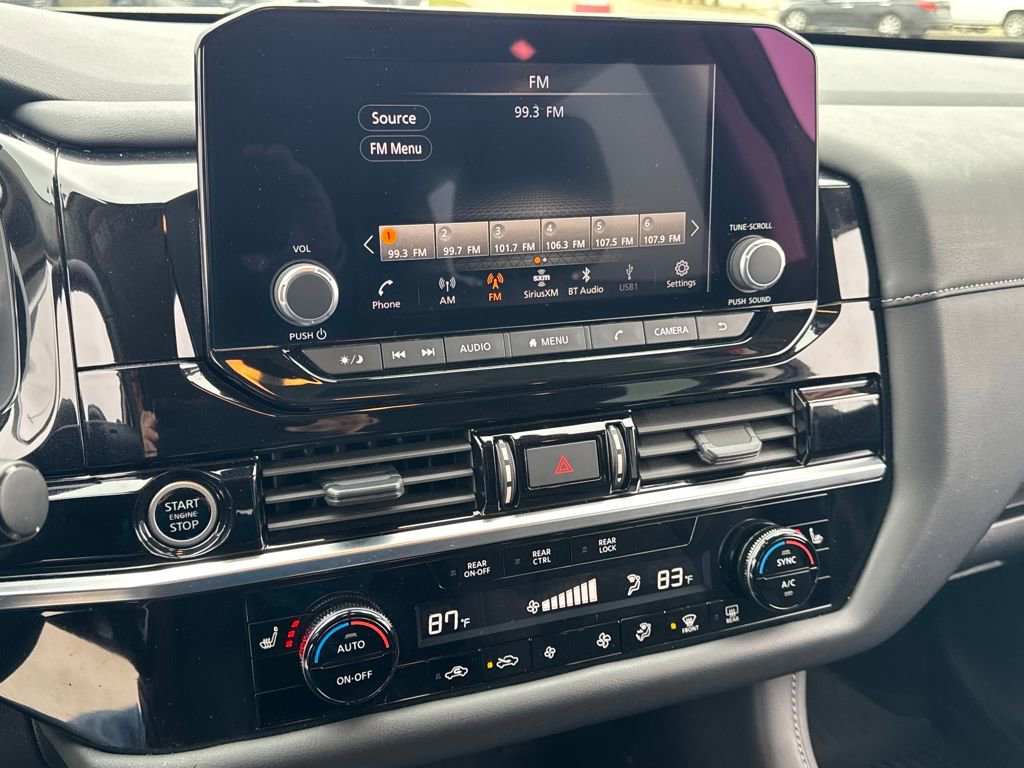 Used 2024 Nissan Pathfinder SV image 22