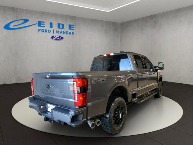 New 2026 Ford F250 Lariat w/ Black Appearance Package image 5
