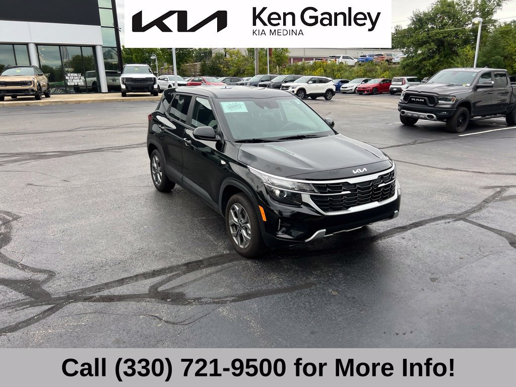 Certified 2025 Kia Seltos LX AWD/4WD image 7