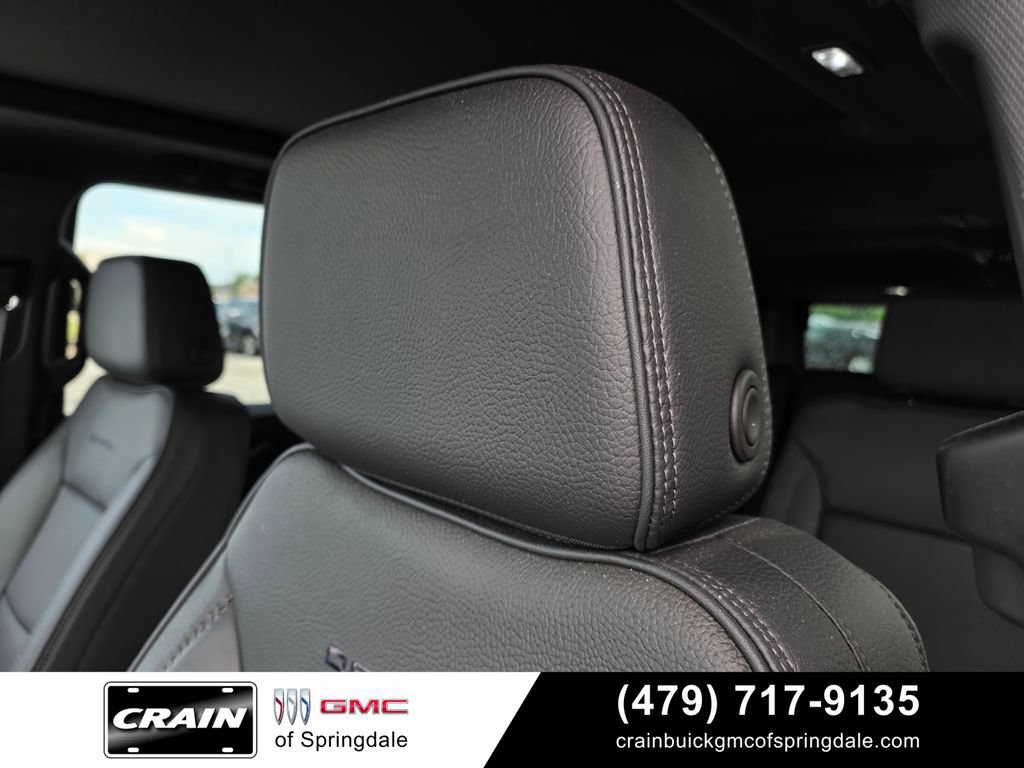 Used 2026 GMC Yukon XL Denali w/ Sun & Power Step Package AWD/4WD image 21