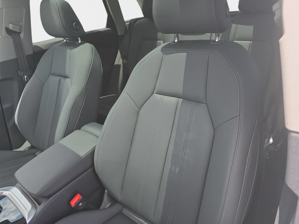 Certified 2025 Audi Q5 Premium w/ Convenience Package AWD/4WD image 20