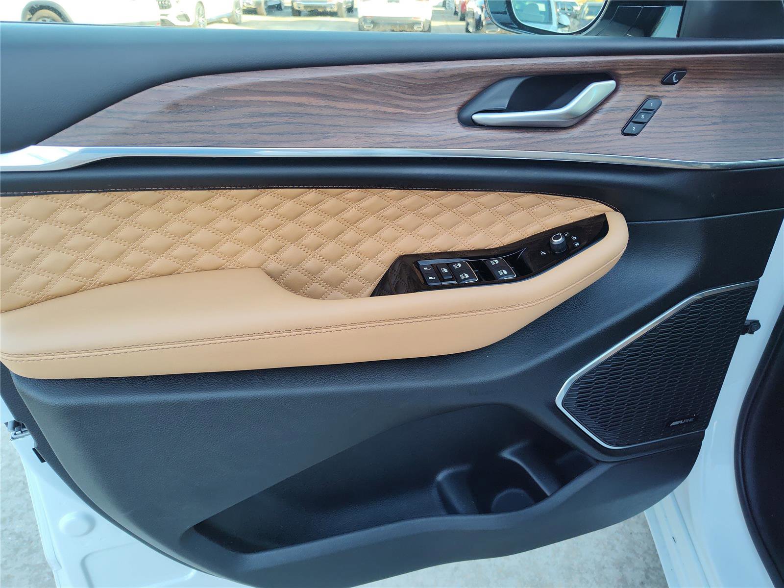 Used 2024 Jeep Grand Cherokee L Summit w/ High Altitude Package image 17