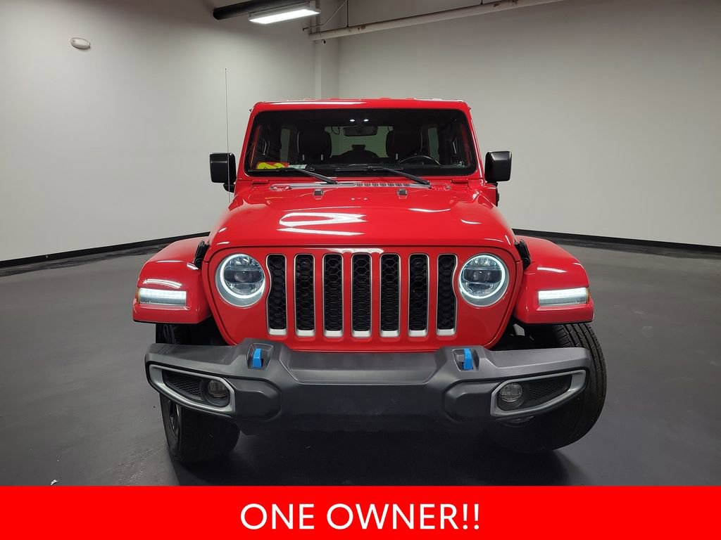 Used 2023 Jeep Wrangler Unlimited Sahara w/ Cold Weather Group AWD/4WD image 3