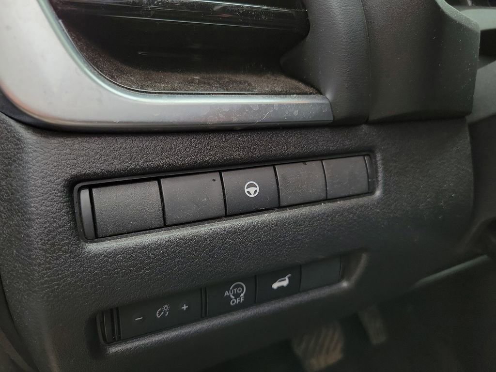 Used 2023 Nissan Rogue SL w/ SL Premium Package image 20