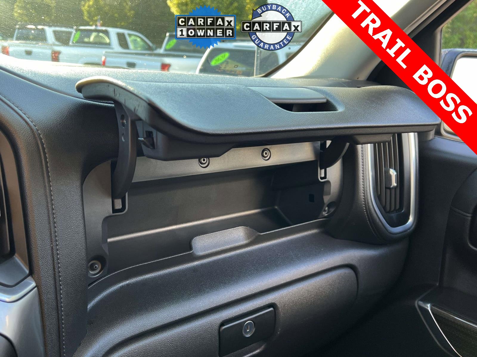 Used 2021 Chevrolet Silverado 1500 LT Trail Boss w/ Bed Protection Package image 36