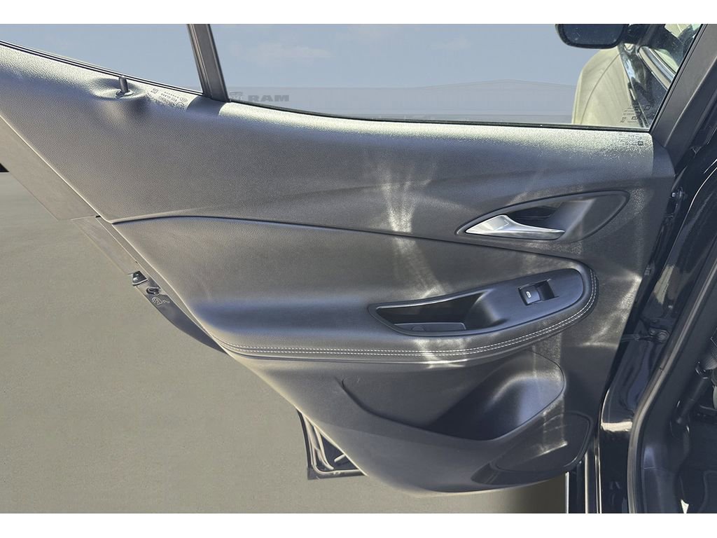 Used 2024 Buick Encore GX Sport Touring image 21