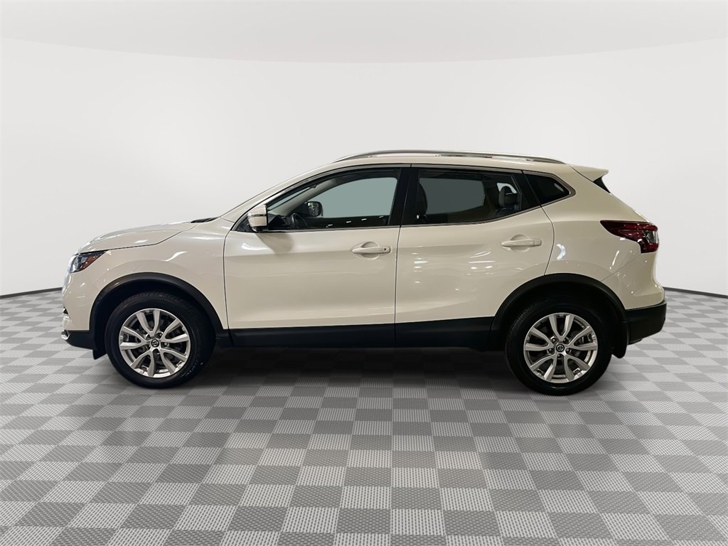 Used 2022 Nissan Rogue Sport SV w/ Technology Package image 6