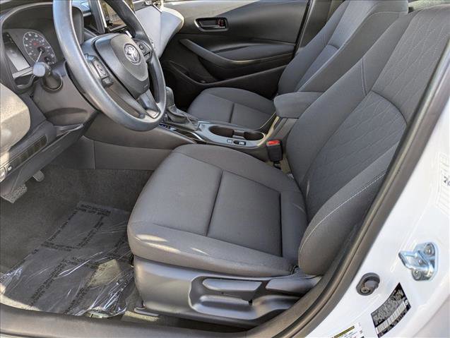 Used 2025 Toyota Corolla LE image 15