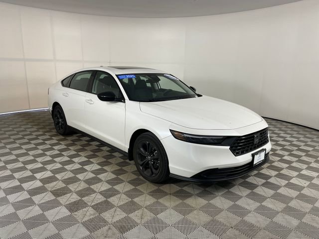 Certified 2025 Honda Accord SE image 17