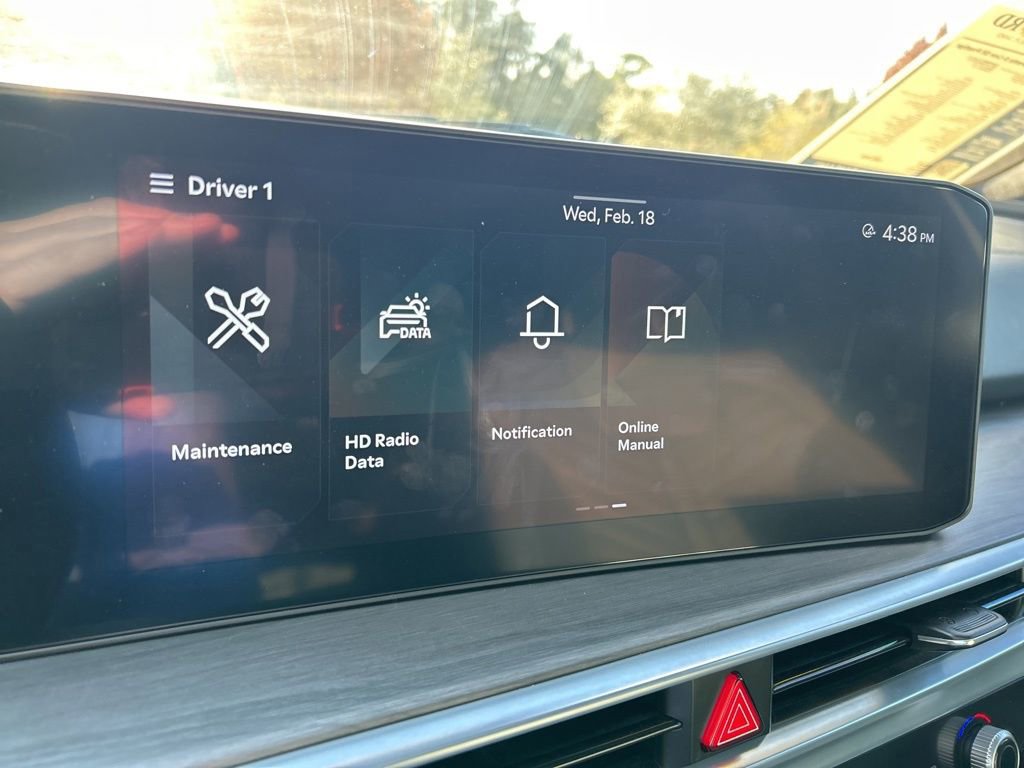 Used 2024 Kia Sorento SX Prestige w/ Sage Leather Package image 35