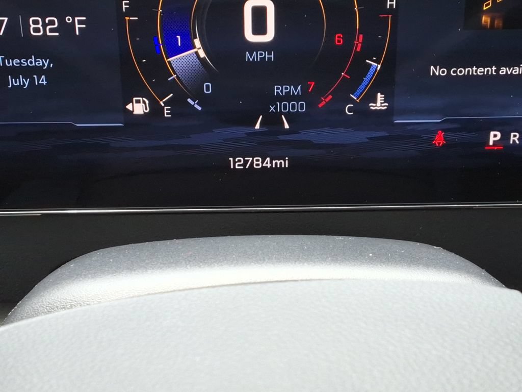 Certified 2025 Chevrolet Traverse LT w/ Driver Confidence Package FWD image 29
