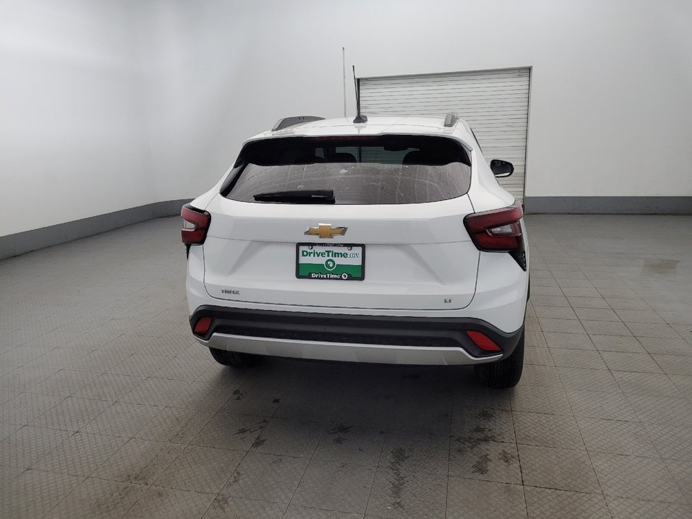 Used 2024 Chevrolet Trax LT w/ Driver Confidence Package image 7