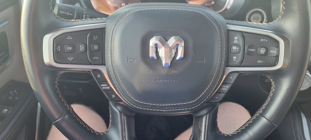 Used 2025 RAM 1500 Tungsten AWD/4WD image 16