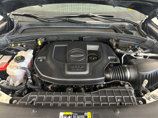 Used 2023 Jeep Grand Cherokee Summit AWD/4WD image 33