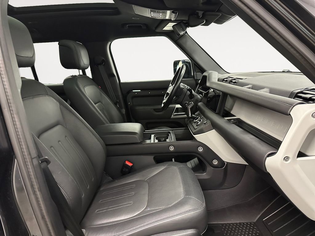 Used 2021 Land Rover Defender 110 X-Dynamic HSE AWD/4WD image 15