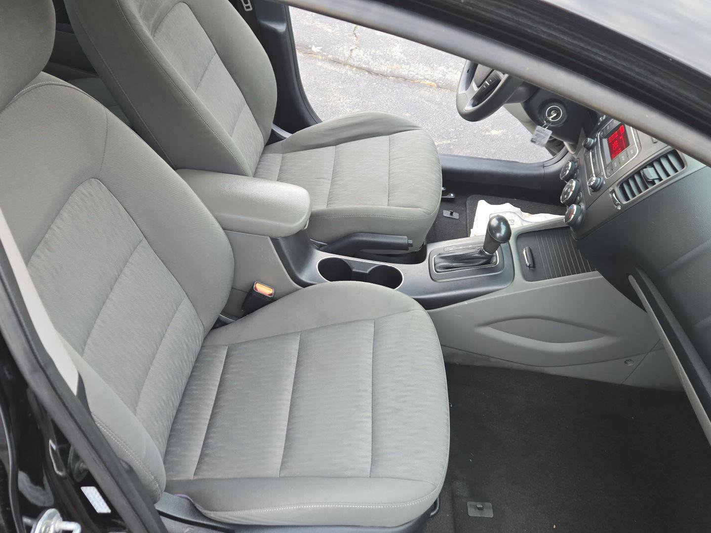 Used 2014 Kia Forte LX image 19