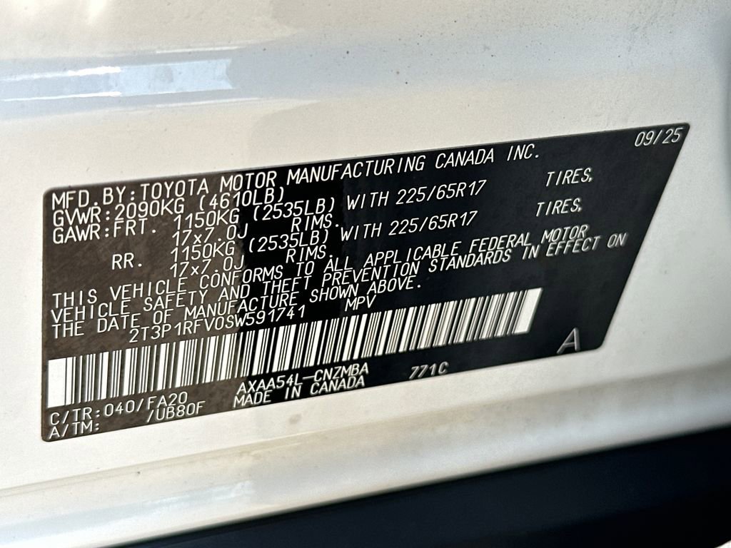 Used 2025 Toyota RAV4 XLE AWD/4WD image 31