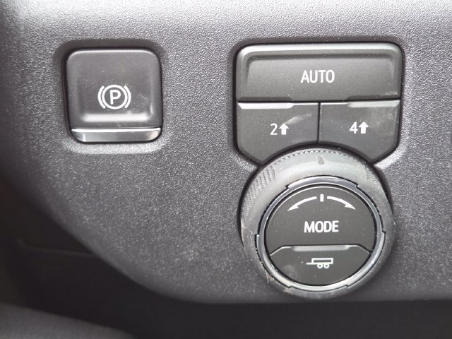 New 2026 Chevrolet Silverado 1500 LT w/ Convenience Package II AWD/4WD image 24