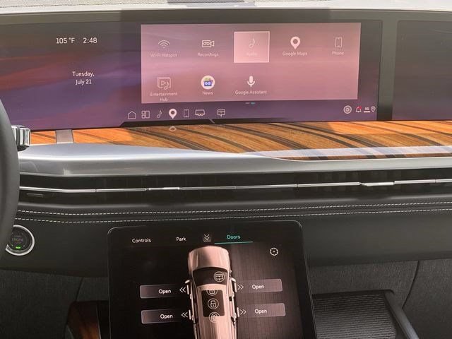 New 2026 Cadillac Escalade ESV Platinum Luxury AWD/4WD image 15