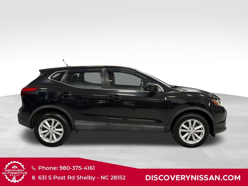 Certified 2017 Nissan Rogue Sport S w/ S Appearance Package FWD image 5