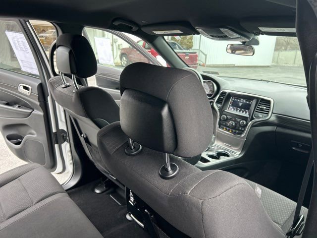 Used 2020 Jeep Grand Cherokee Laredo image 26