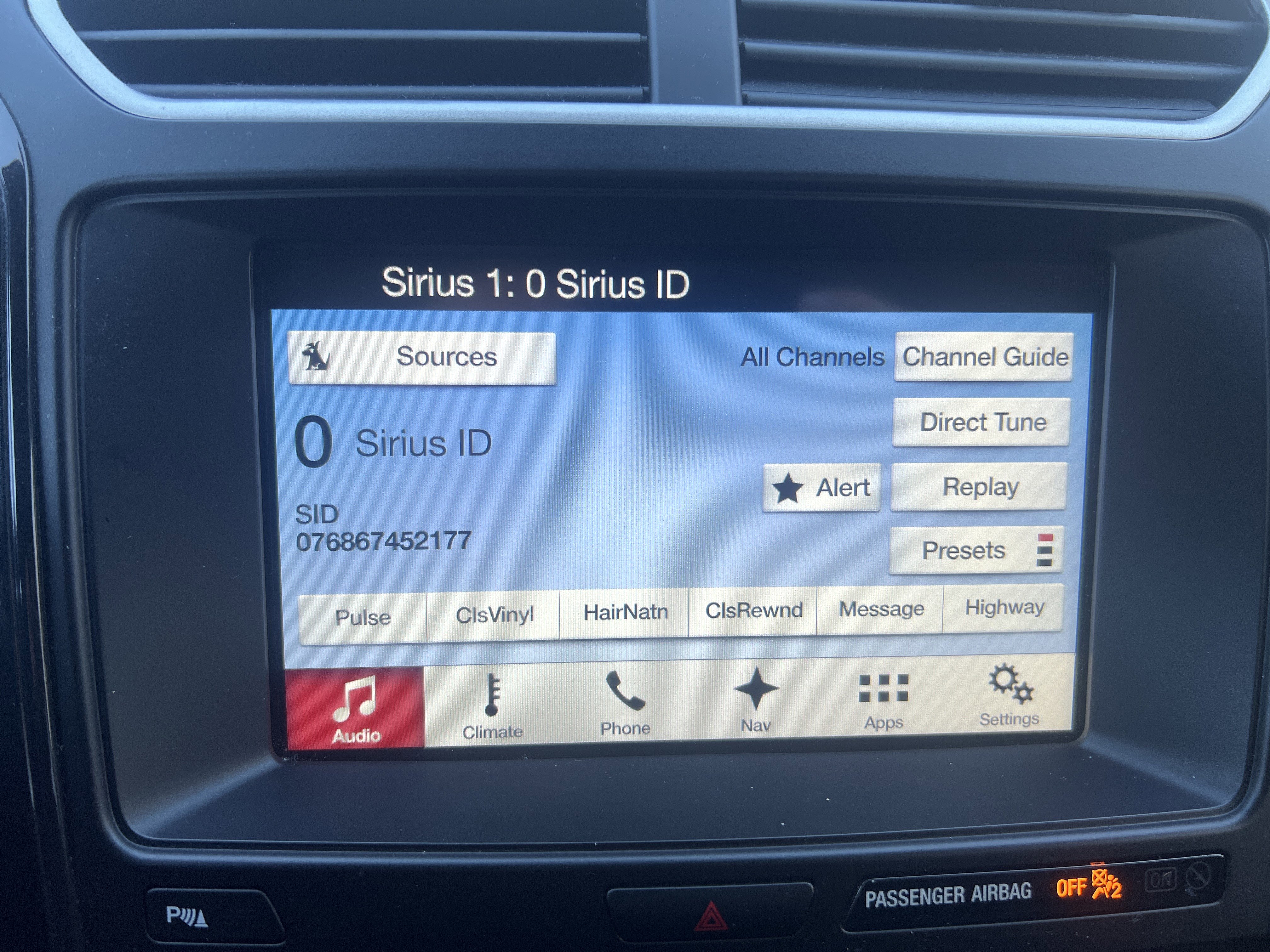 Used 2017 Ford Explorer XLT w/ Equipment Group 202A image 17