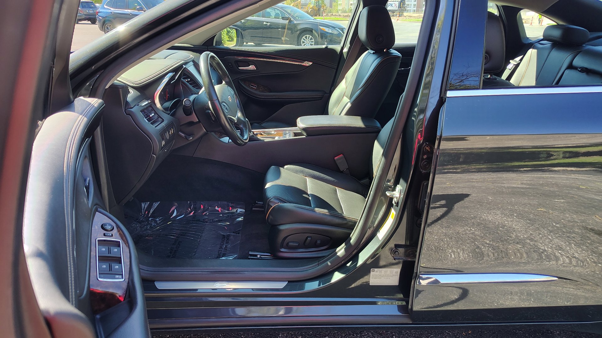 Used 2015 Chevrolet Impala LTZ image 8