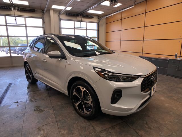 Used 2025 Ford Escape ST-Line Elite w/ Premium Technology Package