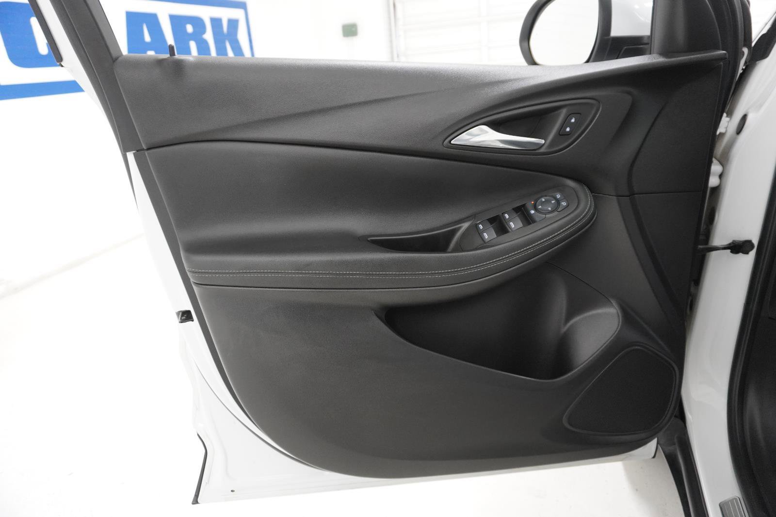 Used 2023 Buick Encore GX Preferred w/ Cold Weather Comfort Package image 12