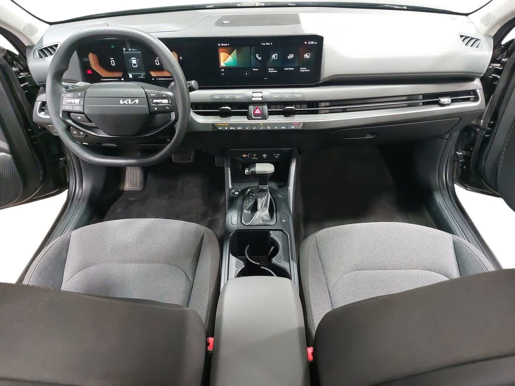Used 2025 Kia K4 LXS image 9