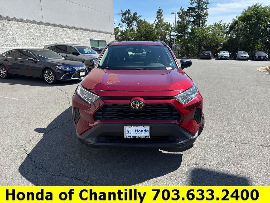 Used 2021 Toyota RAV4 LE AWD/4WD image 2