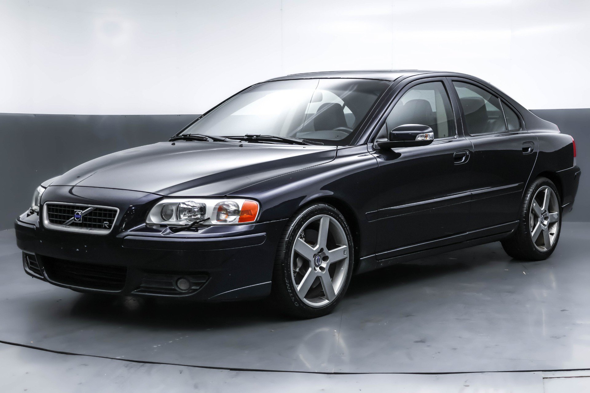 Used 2007 Volvo S60 R AWD/4WD image 1