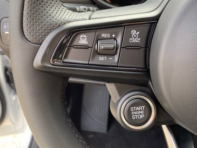 New 2025 Alfa Romeo Giulia AWD image 23