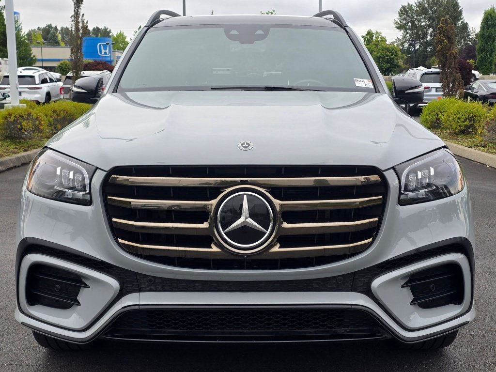 Used 2024 Mercedes-Benz GLS 450 4MATIC image 9