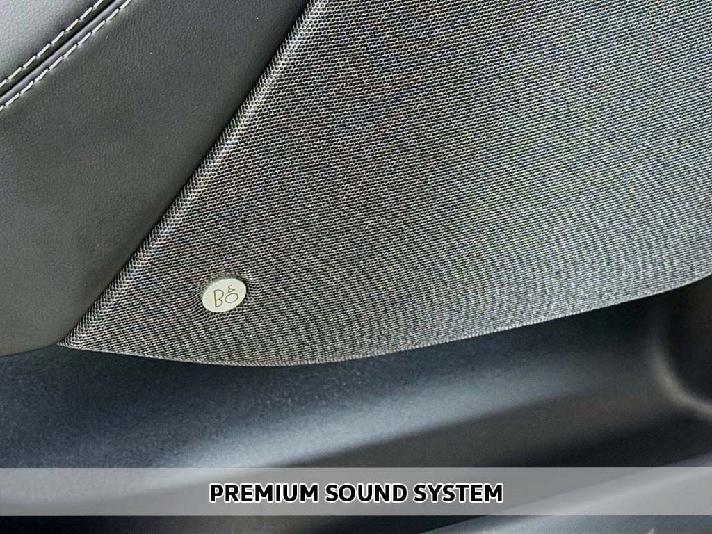 Used 2025 Ford Mustang Mach-E Premium AWD/4WD image 4