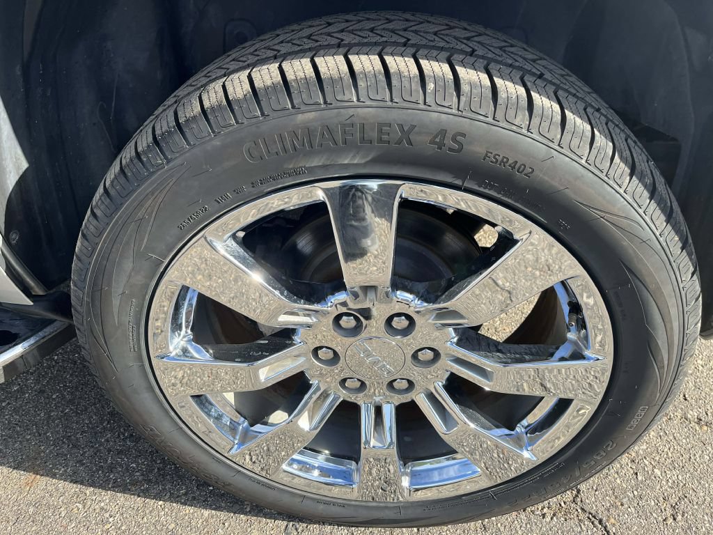 Used 2011 GMC Yukon Denali AWD/4WD image 17