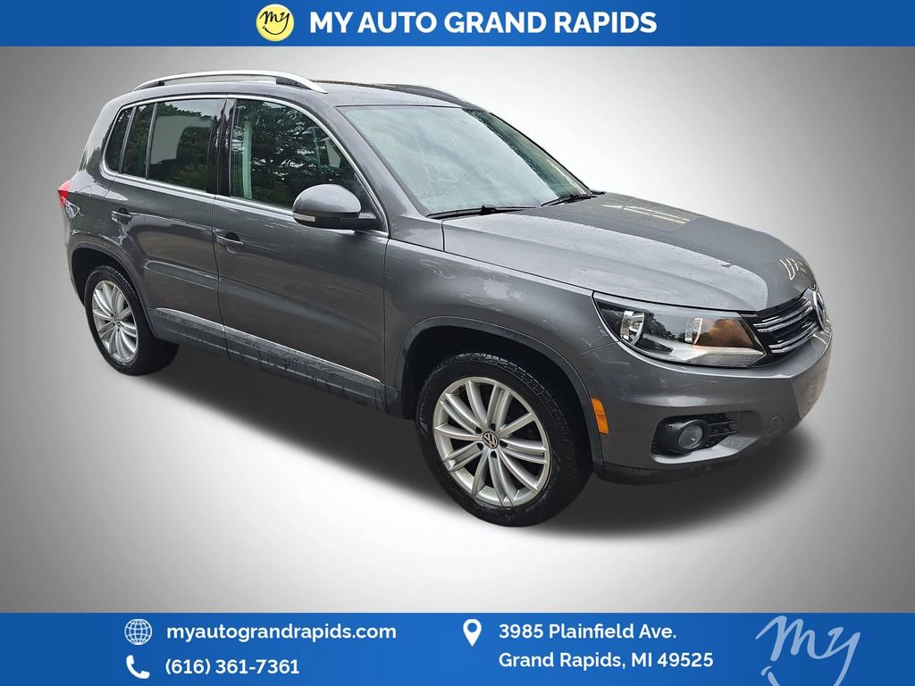Used 2013 Volkswagen Tiguan S FWD image 2