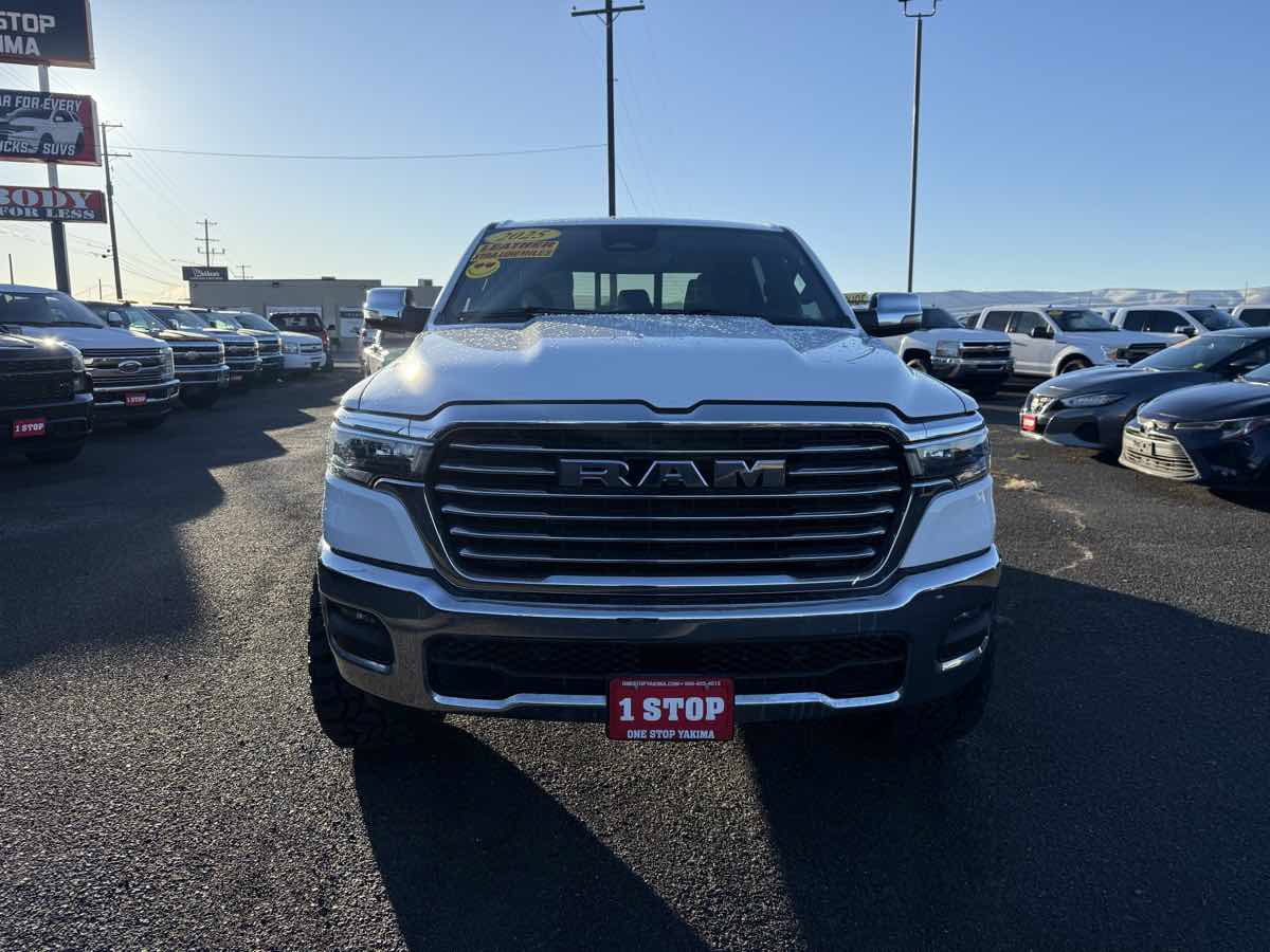 Used 2025 RAM 1500 Laramie AWD/4WD image 2