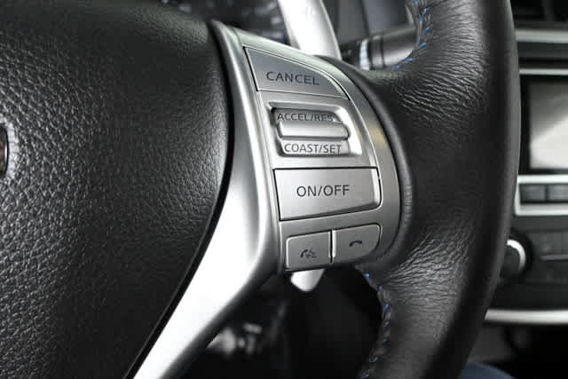 Used 2017 Nissan Altima 2.5 SR FWD image 19