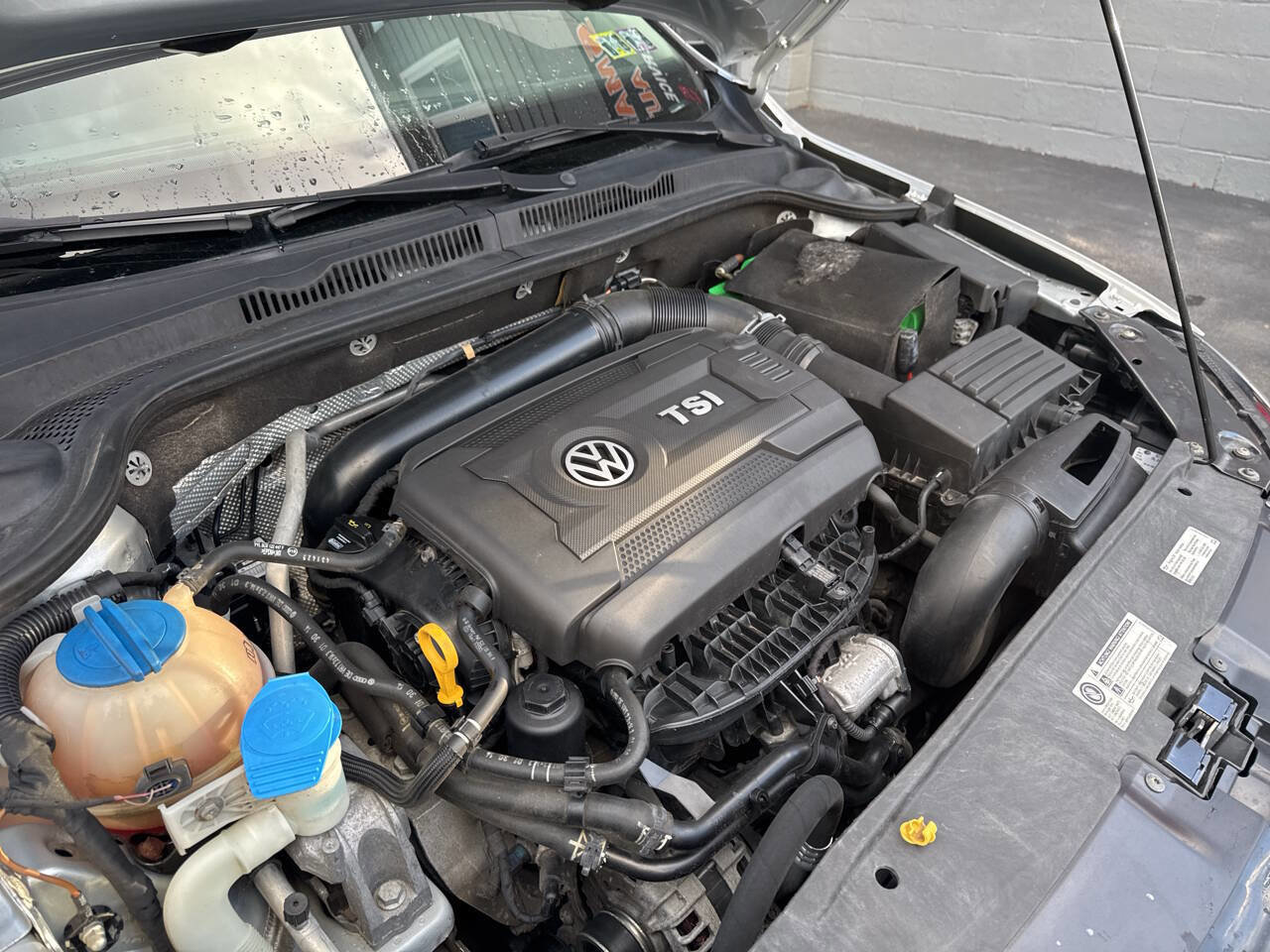 Used 2015 Volkswagen Jetta Sport image 11