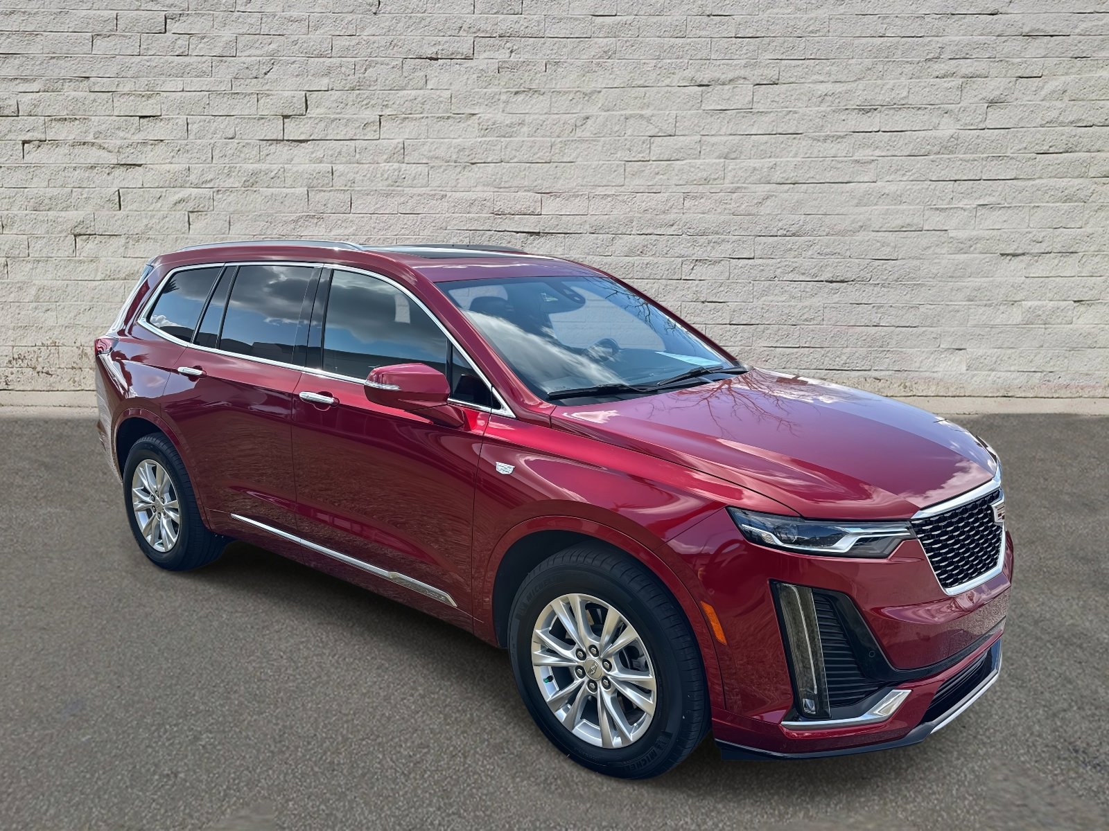 Certified 2023 Cadillac XT6 Luxury image 7