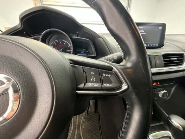 Used 2017 MAZDA MAZDA3 Grand Touring FWD image 17