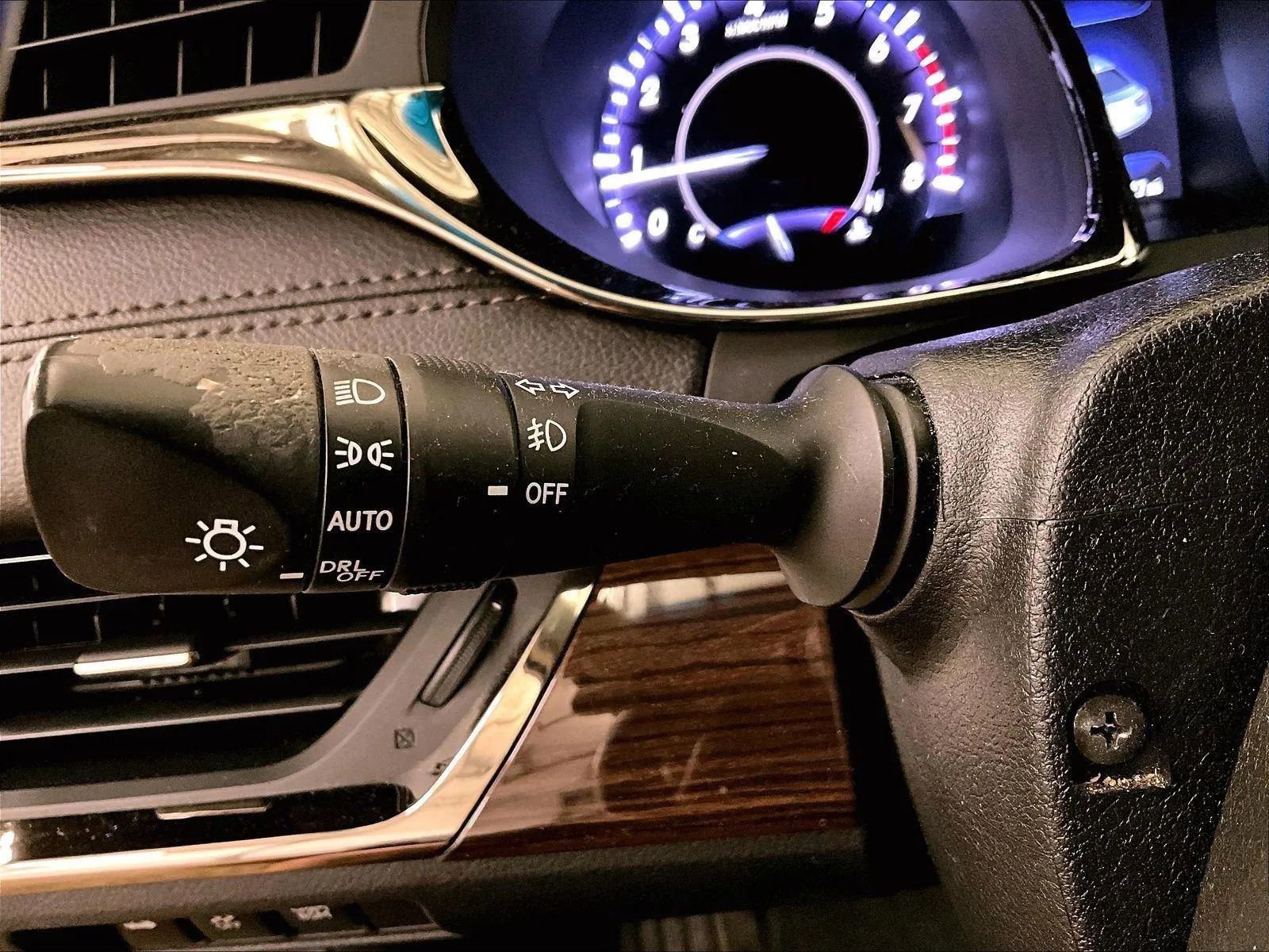 Used 2013 Toyota Avalon XLE Touring image 31