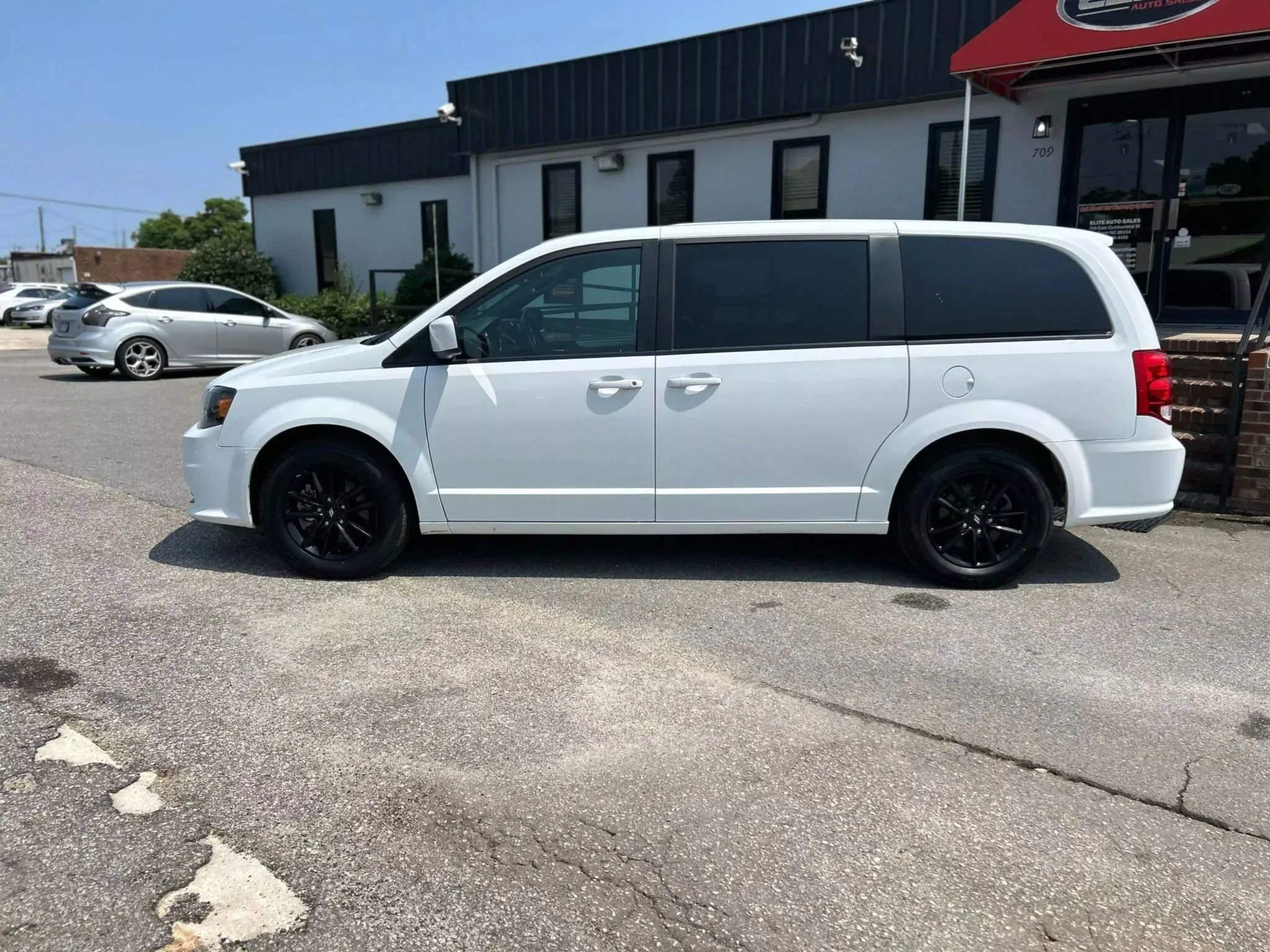Used 2020 Dodge Grand Caravan GT image 9