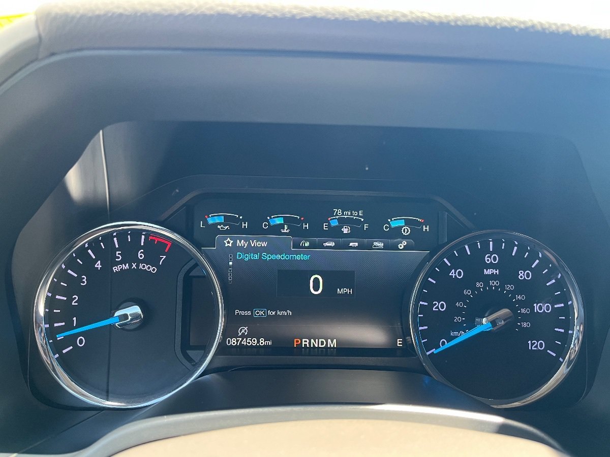 Used 2018 Ford Expedition XLT w/ Equipment Group 202A RWD image 20